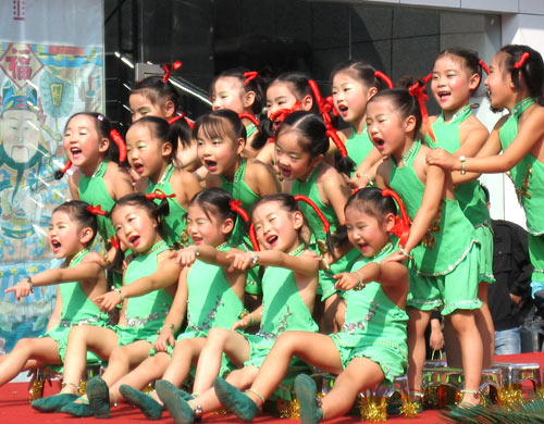 幼儿园大班舞蹈教案：欢乐颂